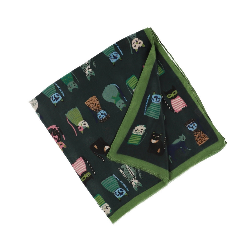Écharpe fine verte à motif chats pour le cou – Nikko (3)